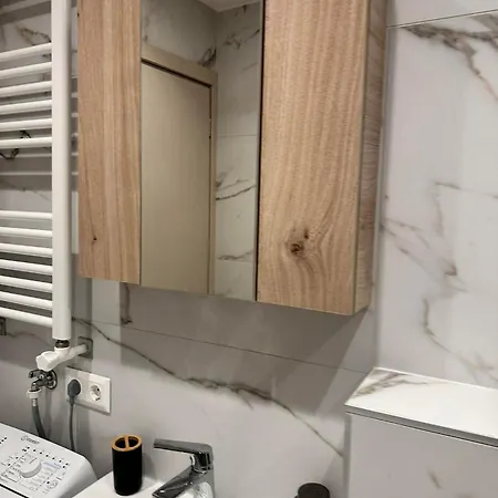 Agiou Dimitriou Deluxe *